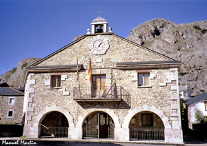 Ayuntamiento de Valdelugueros